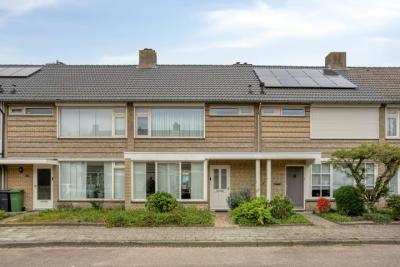 Tussenwoning John Franklinstraat 32 in Geldrop