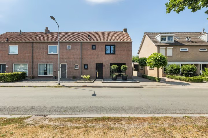 Hoekwoning Singel 26 in 't Harde