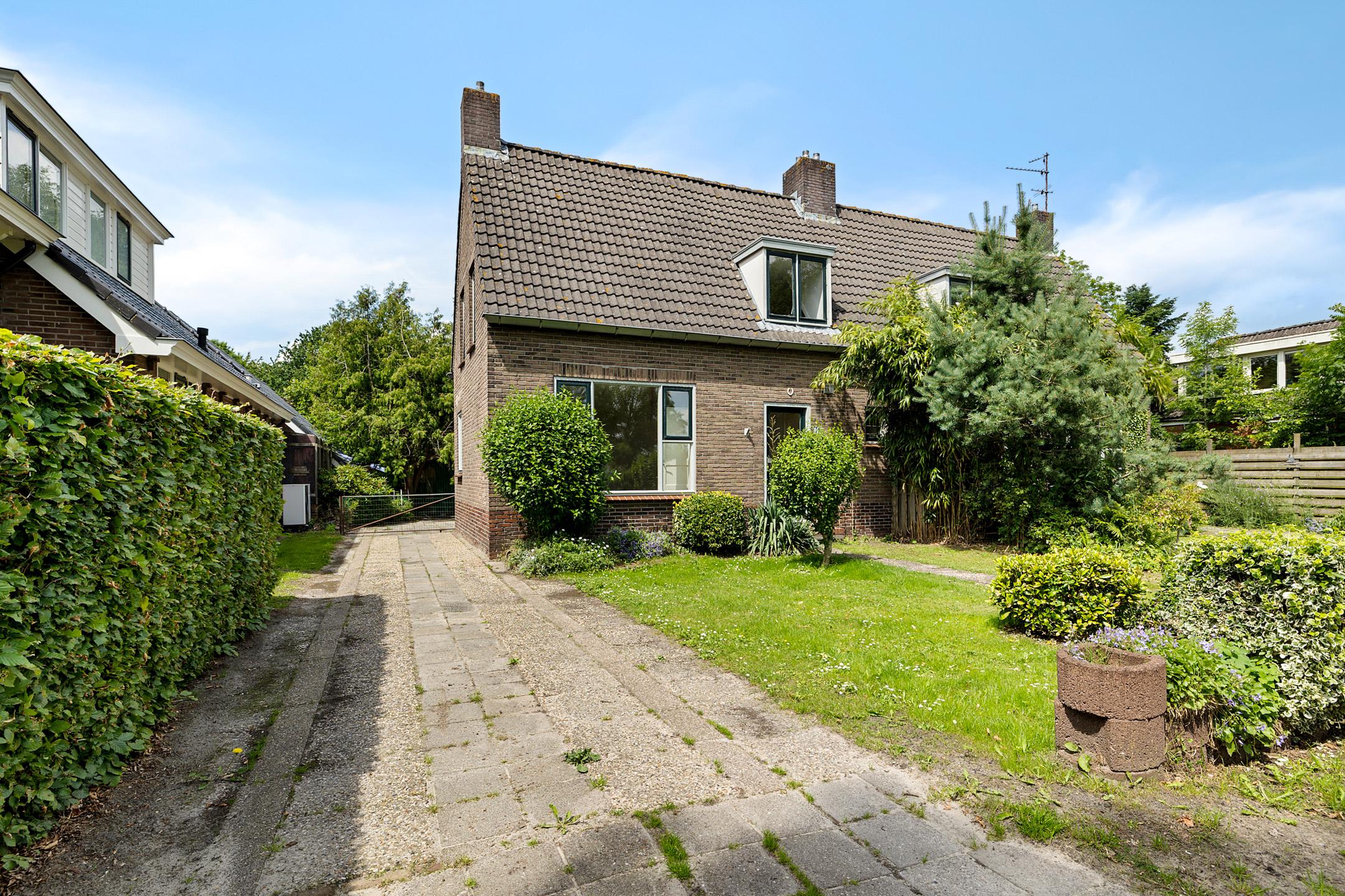 2-onder-1-kapwoning Zuiderdiep 143 in Drouwenermond