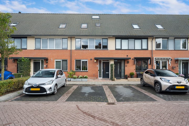 Eengezinswoning, tussenwoning Agaatlaan 19 Rhoon