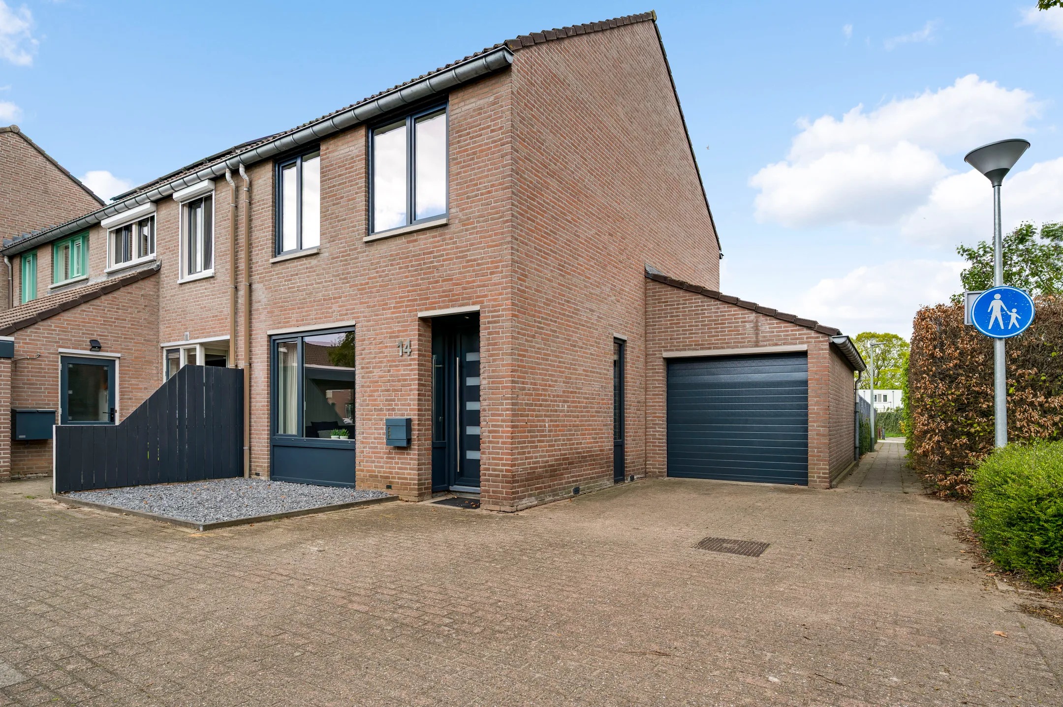 Hoekwoning Kooldragererf 14 in Roermond