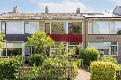 Tussenwoning Prins Willem-Alexanderplantsoen 17 in Maartensdijk