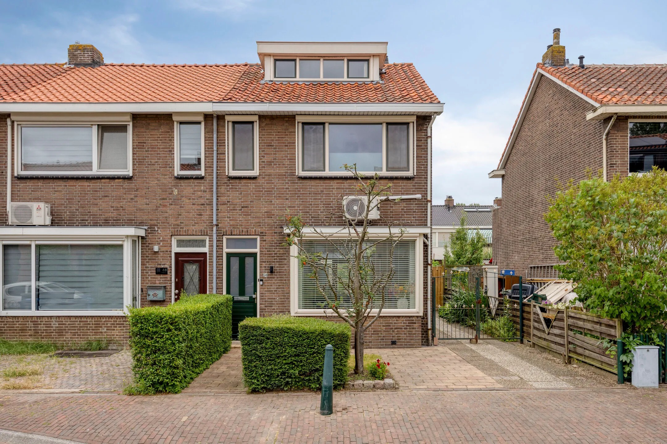 Hoekwoning Nieuw Engeland 50 in Hoogvliet Rotterdam