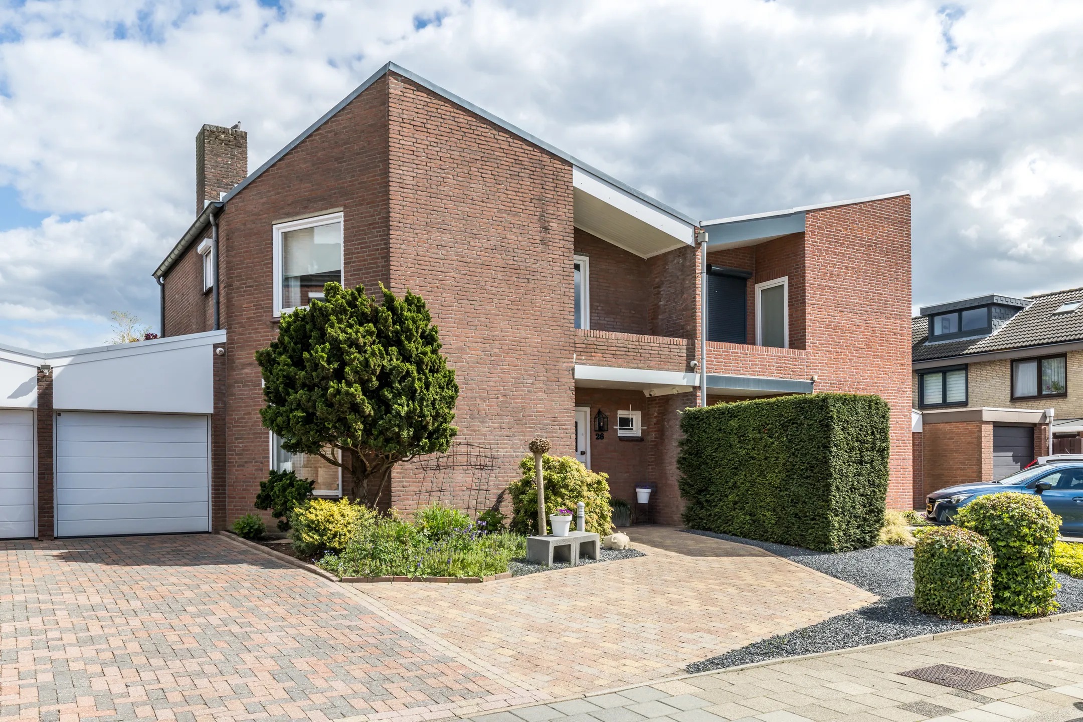 2-onder-1-kapwoning Servatiusstraat 26 in Brunssum