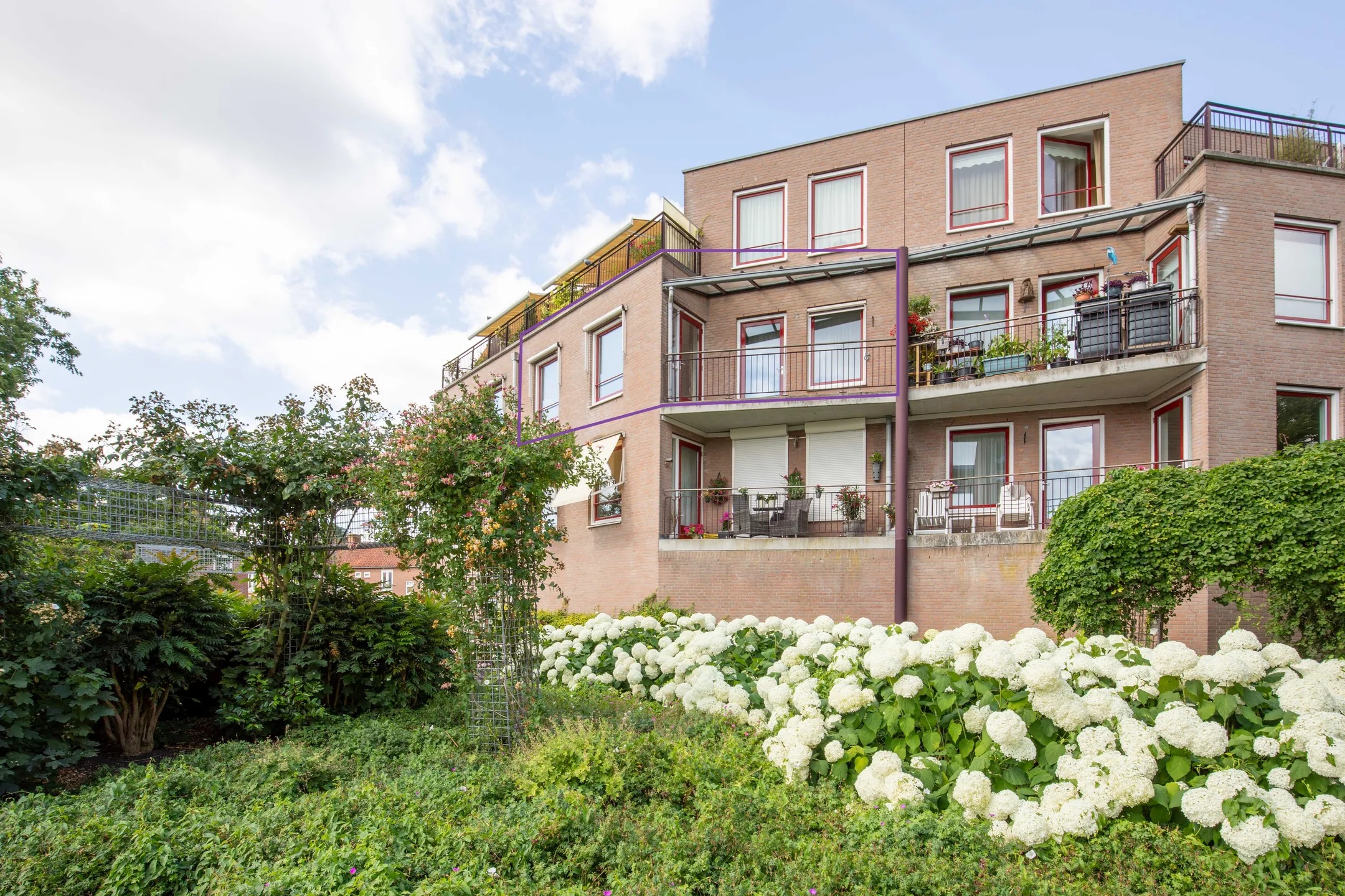 Galerijflat Clematisstraat 37 in Aalsmeer