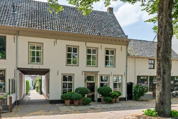 Tussenwoning Markt 17 in Beusichem