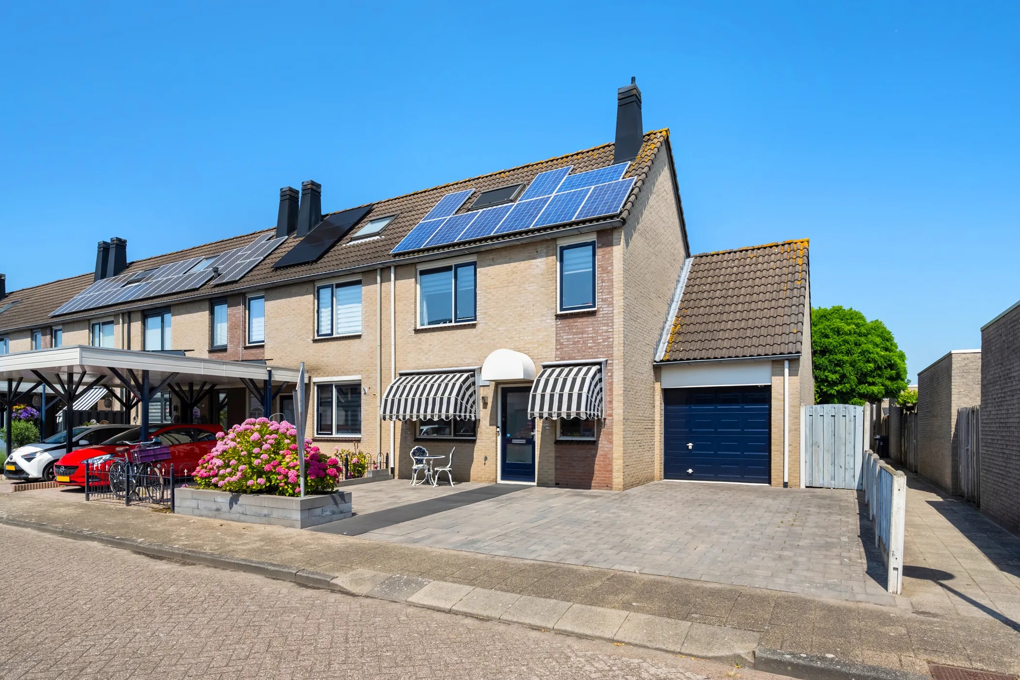 Hoekwoning Maarten Trompstraat 30 in Hellevoetsluis