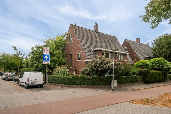 2-onder-1-kapwoning Merellaan 58 in Vlaardingen
