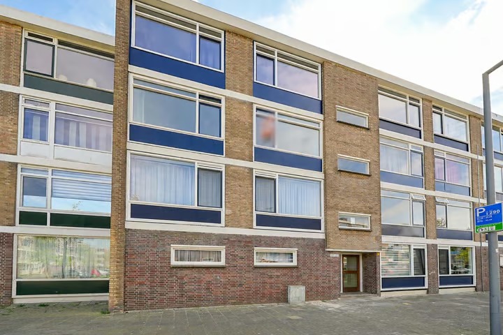 Portiekflat Middelrode 129 Rotterdam