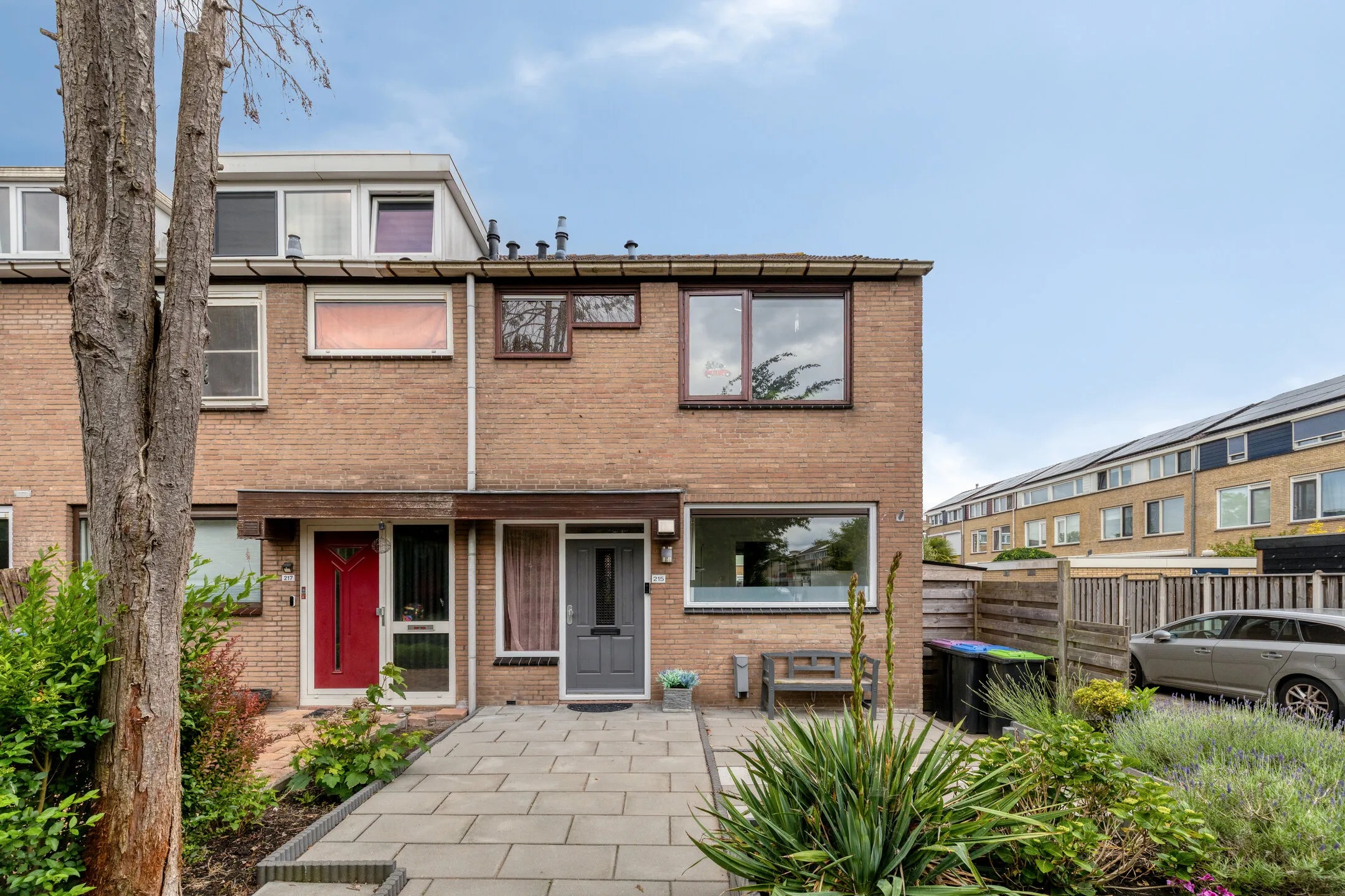 Hoekwoning Kikkerveen 215 in Spijkenisse
