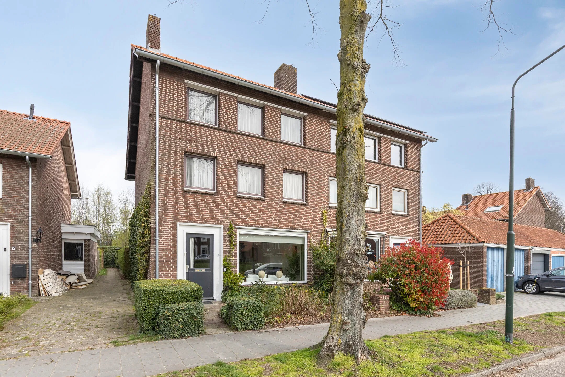 2-onder-1-kapwoning Dr. Verbeeksingel 2 Veghel
