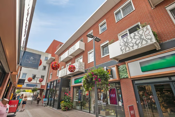 Portiekflat Polderplein 115 in Hoofddorp