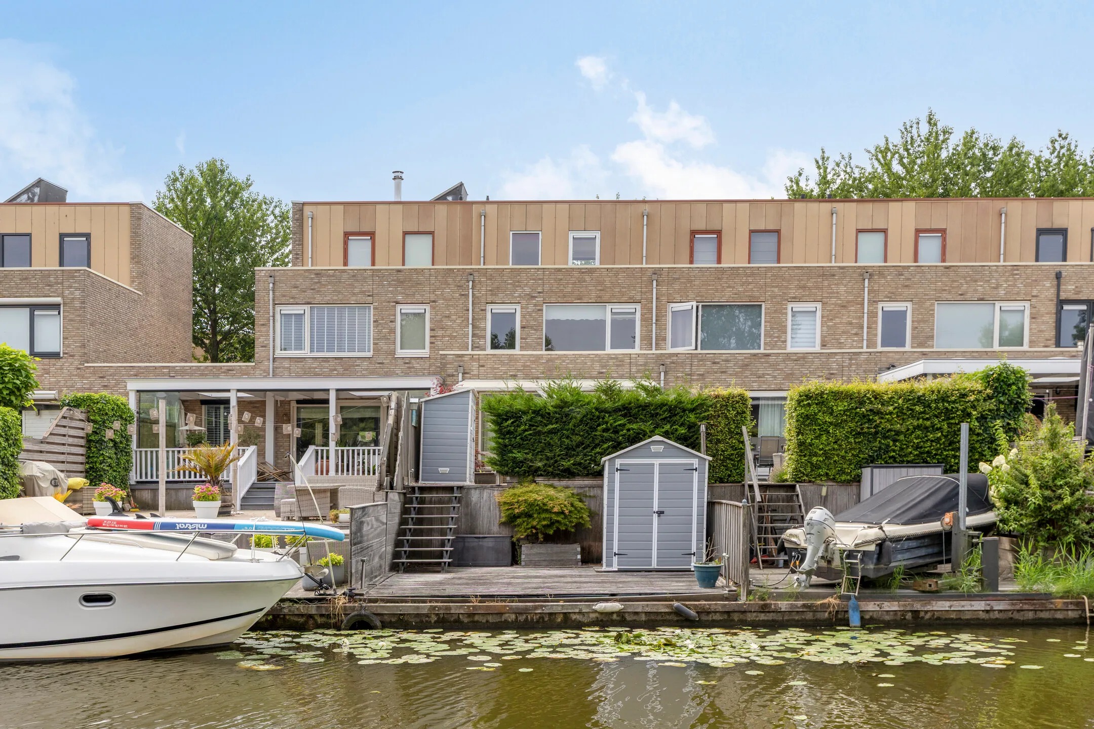 Tussenwoning Brommy en Tommystraat 17 in Almere