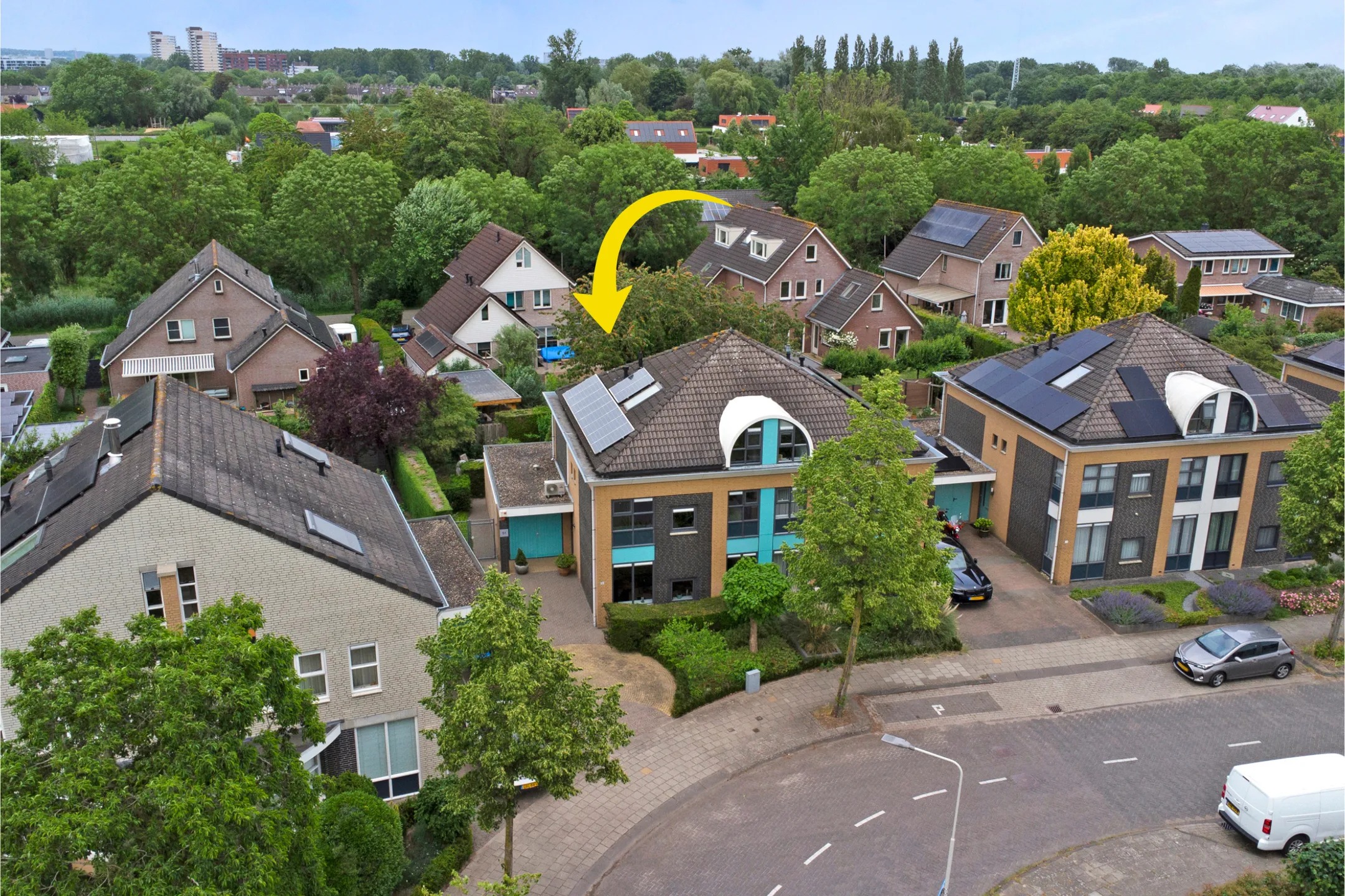 2-onder-1-kapwoning Mr. P.S. Gerbrandysingel 51 in Arnhem