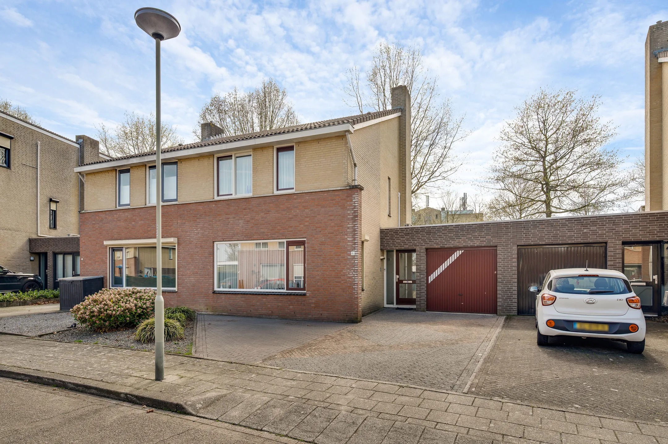 2-onder-1-kapwoning Sussexstraat 6 in Sittard