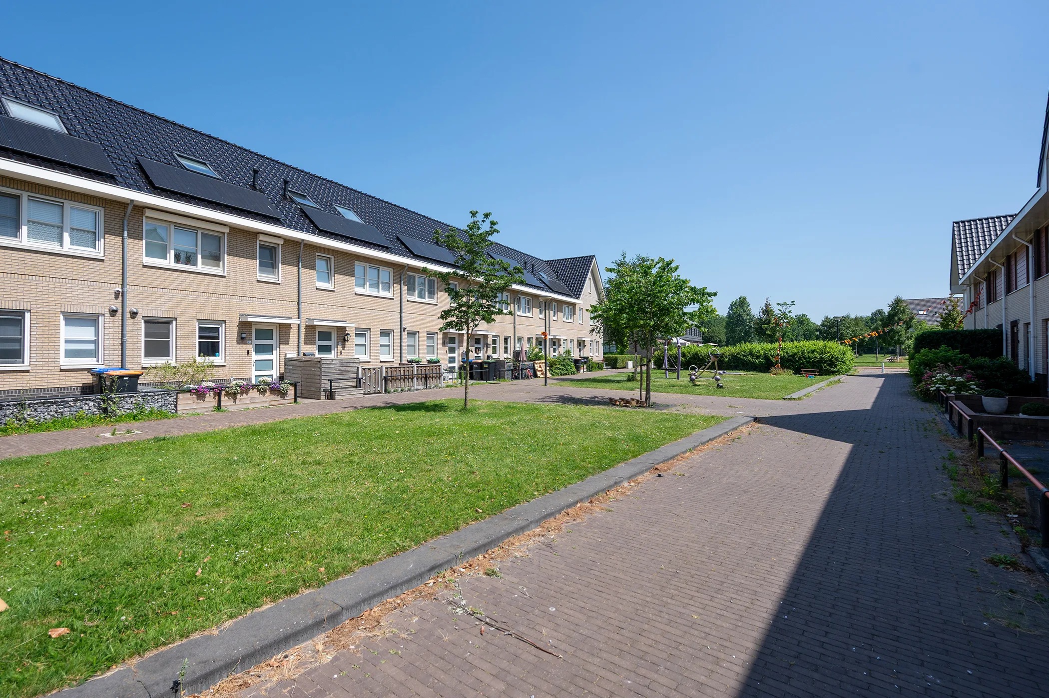 Tussenwoning (hofjeswoning) Boterbloemhof 89 in Lelystad