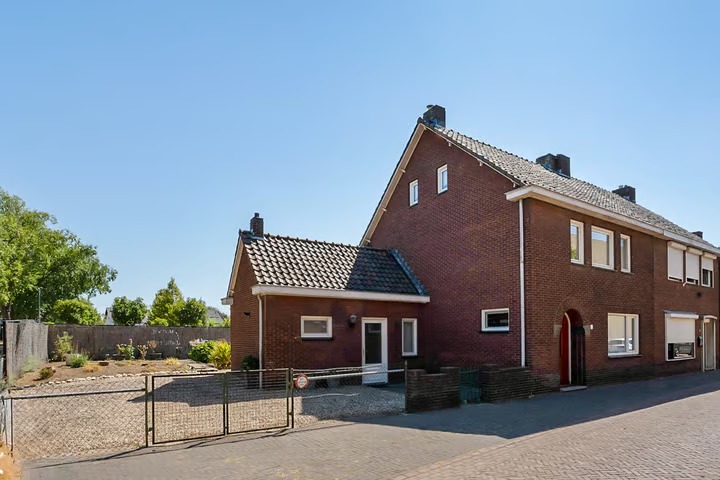 2-onder-1-kapwoning Marktstraat 2 in Echt
