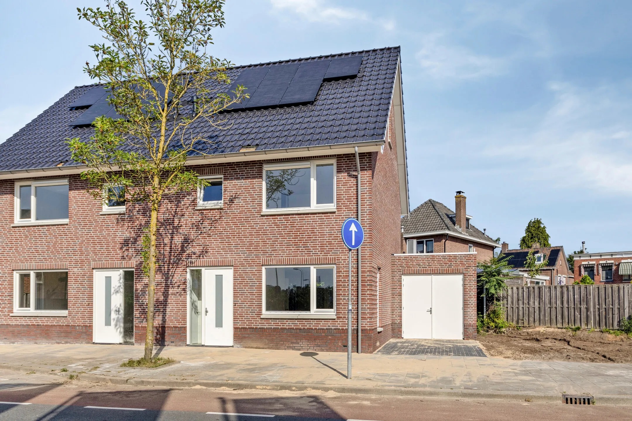 2-onder-1-kapwoning Broekheurnerweg 26 in Enschede