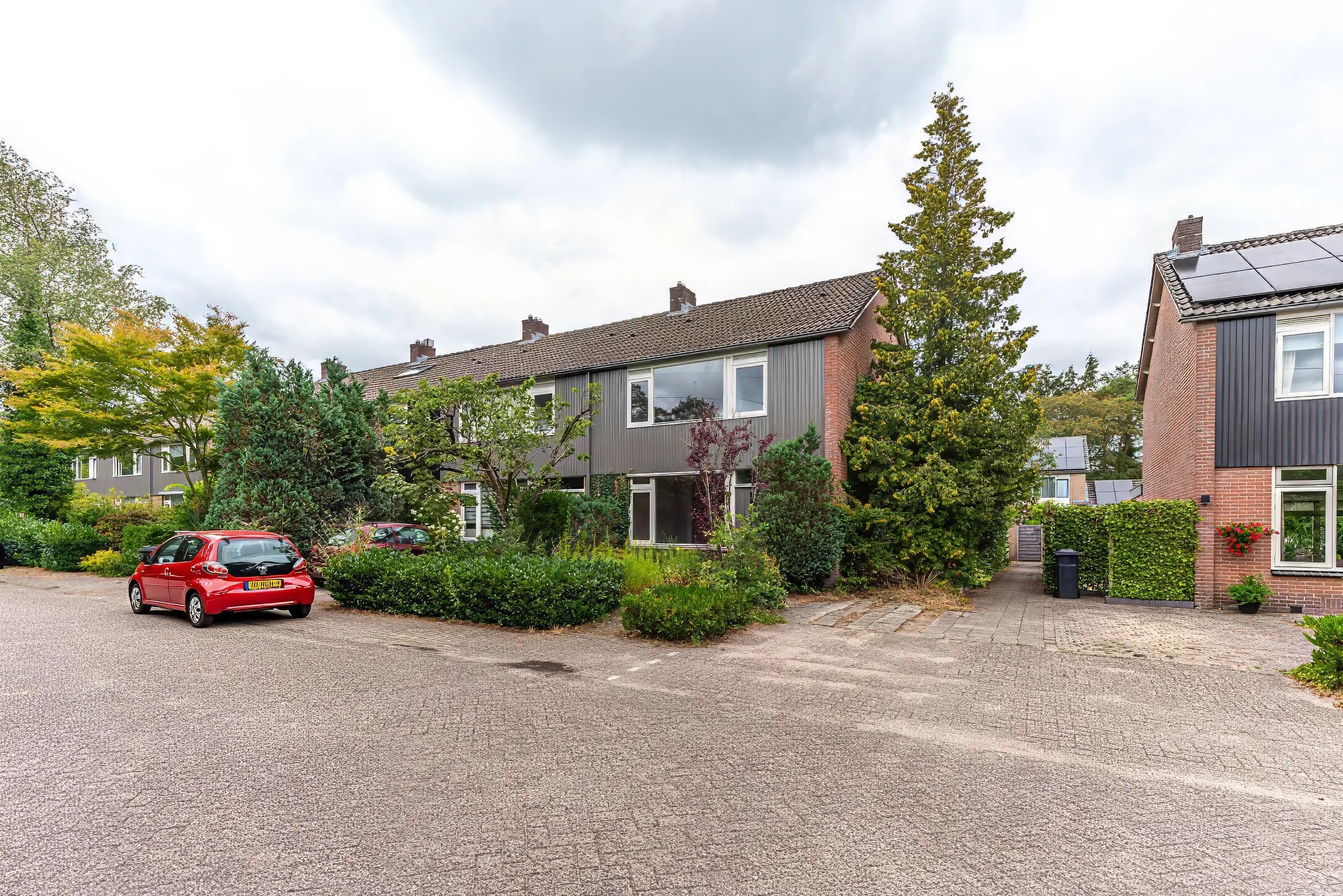 Hoekwoning Esdoornlaan 18 in Maarn