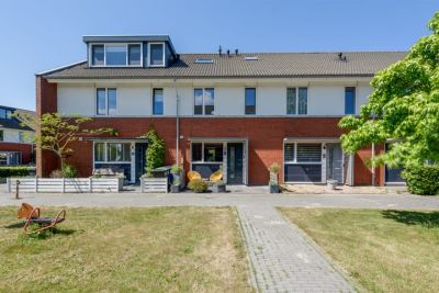 Eengezinswoning, tussenwoning Asterixstraat 78 in Almere