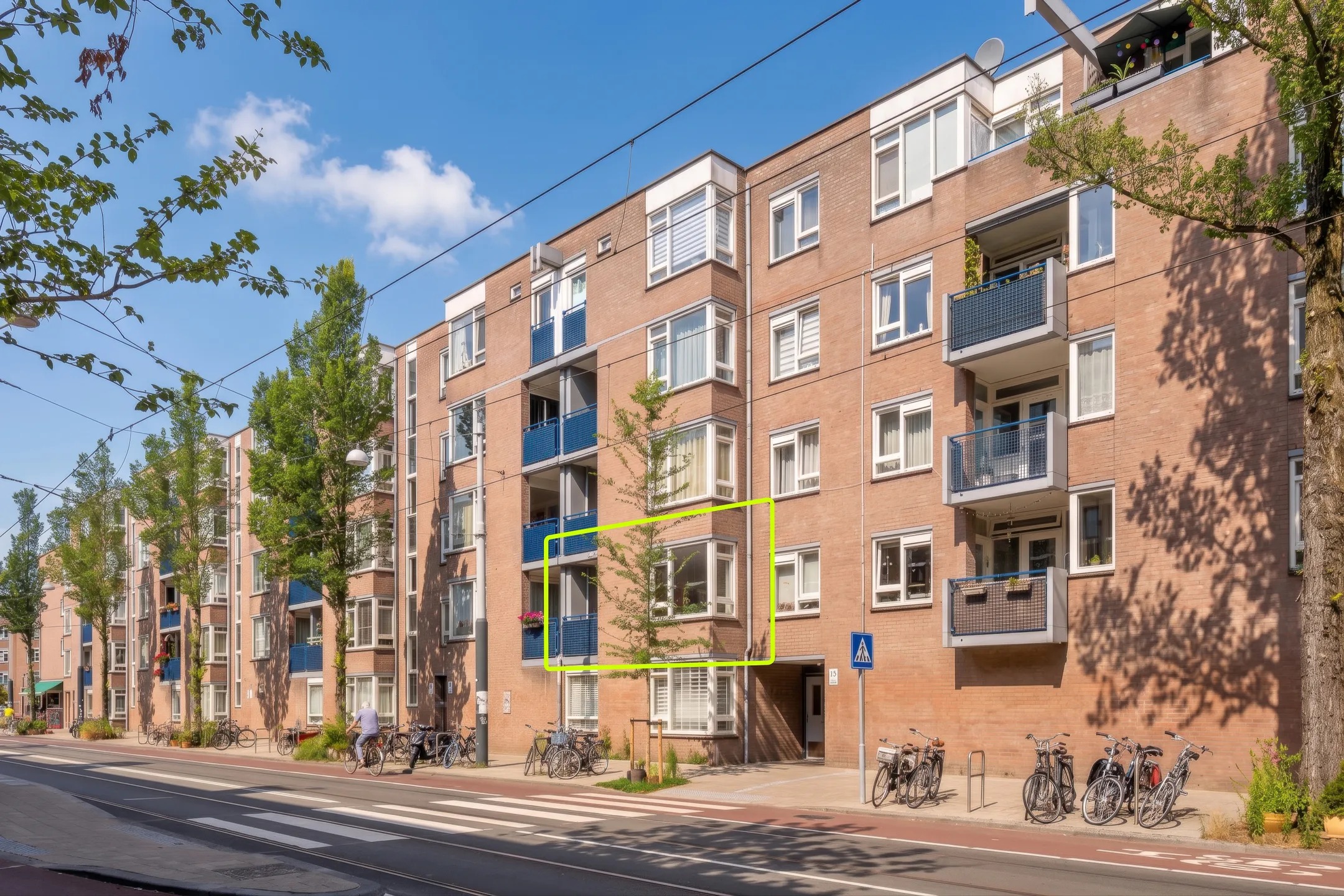 Portiekflat Czaar Peterstraat 49 B in Amsterdam