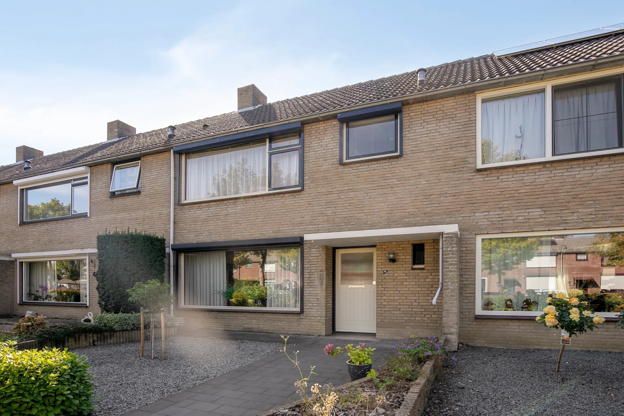 Tussenwoning van der Waalsstraat 48 Terneuzen