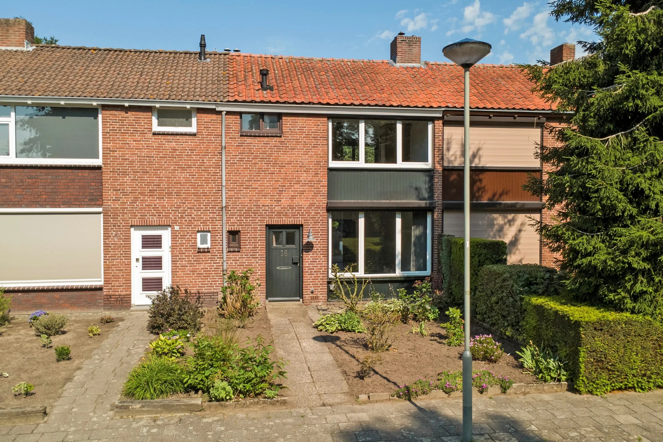 Tussenwoning Mgr. Nolensstraat 36 in Panningen