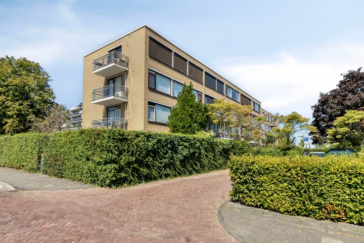 Galerijflat Schollevaarstraat 94 in Maassluis