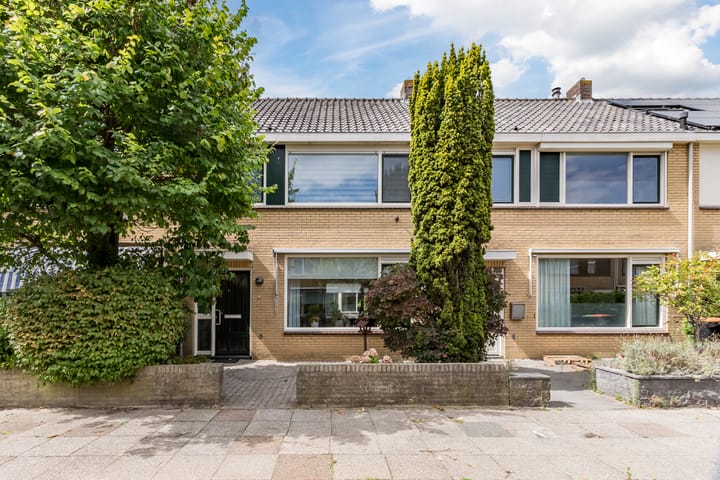 Eengezinswoning, tussenwoning Dillenburgdreef 6 Katwijk
