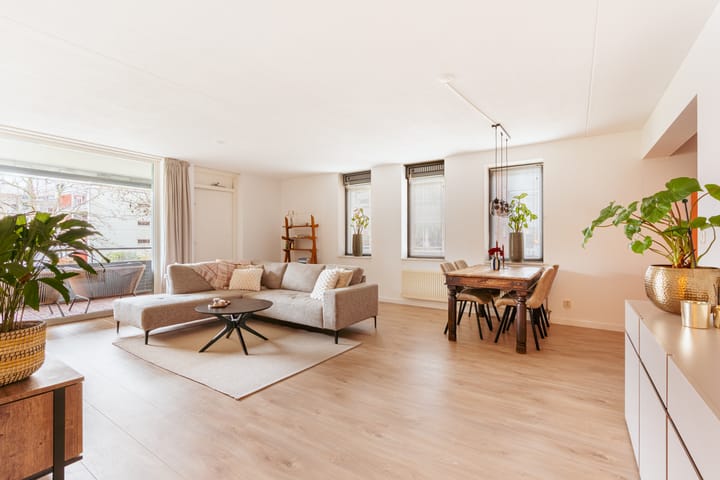 Bovenwoning Taman Sapituin 13 in Amsterdam