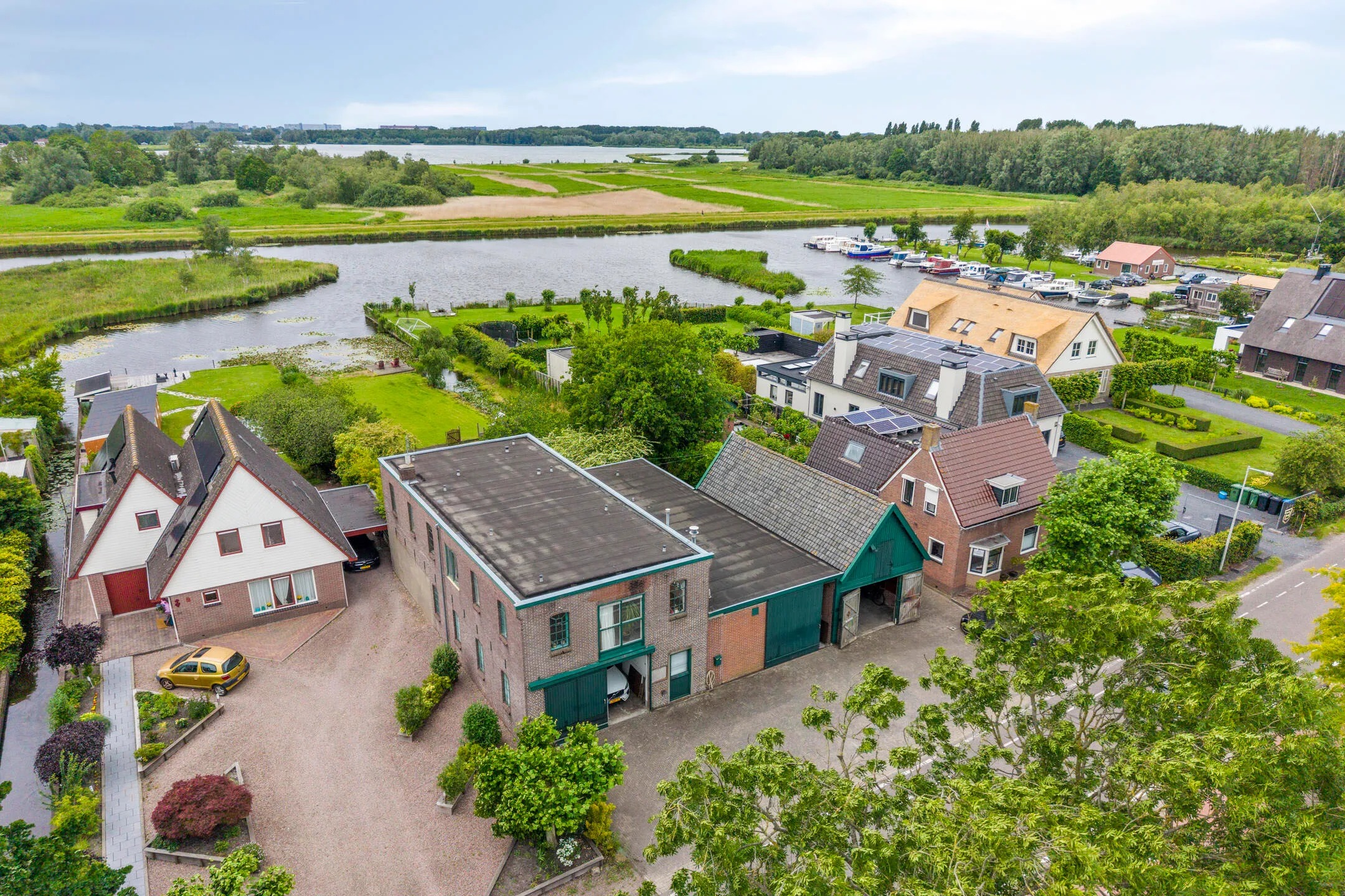 Vrijstaande woning (bedrijfs- of dienstwoning) Den Ilp 111 Den Ilp