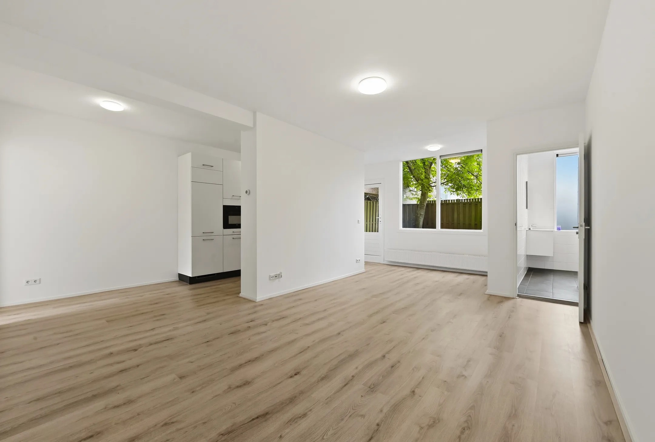 Benedenwoning dr. Abraham Kuyperstraat 13 in Vlaardingen