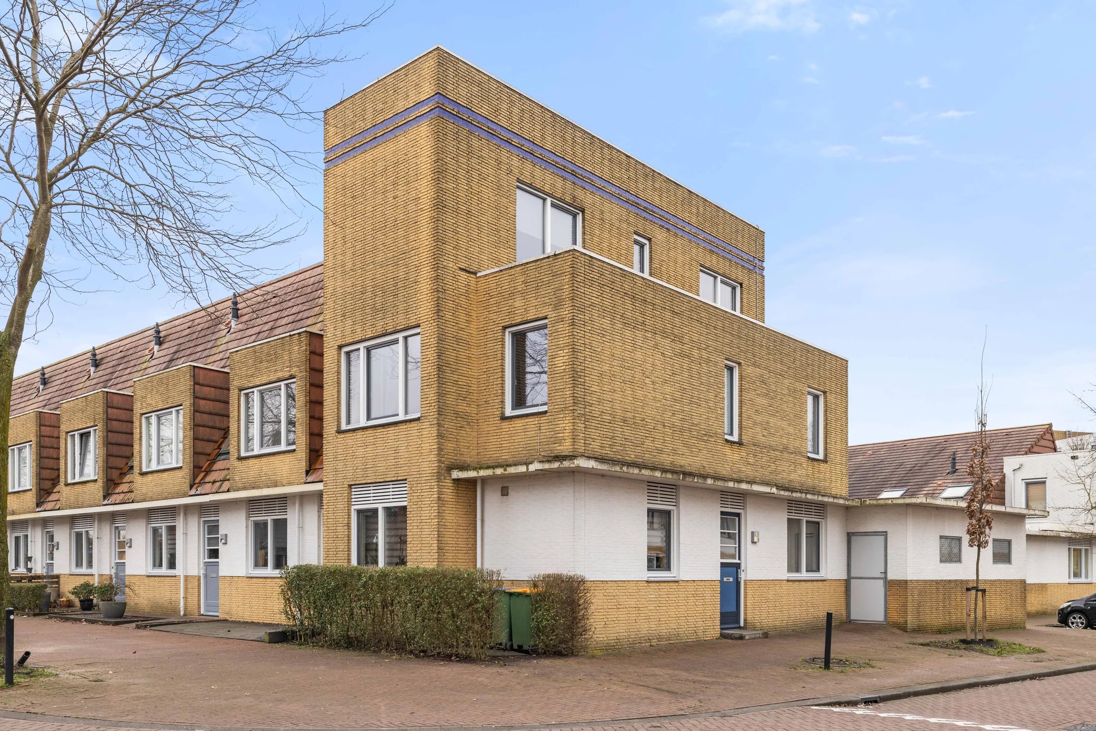 Hoekwoning Laurens Janszn. Kosterstraat 1 in Ede