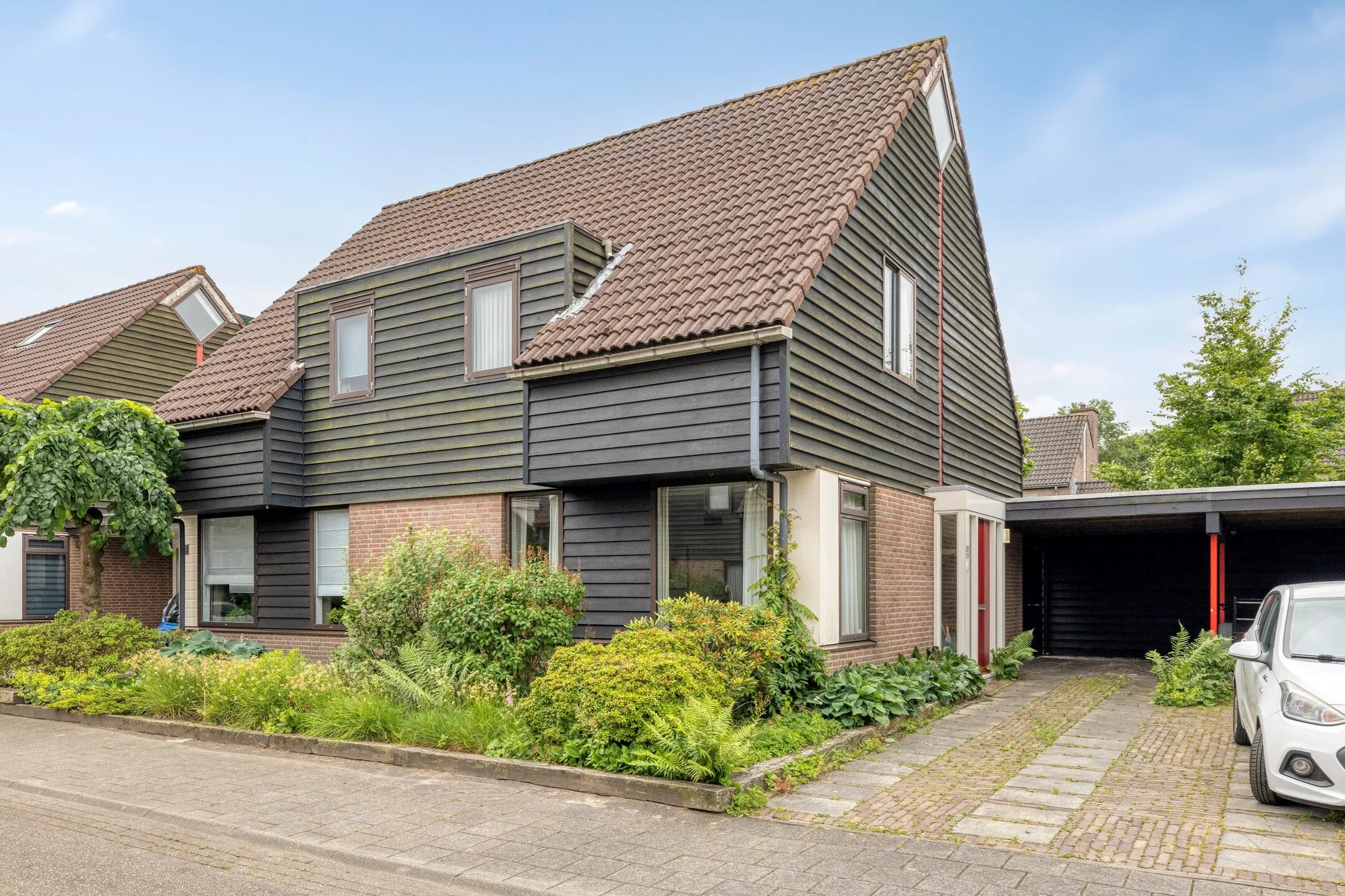Geschakelde 2-onder-1-kapwoning Asberg 62 in Veldhoven