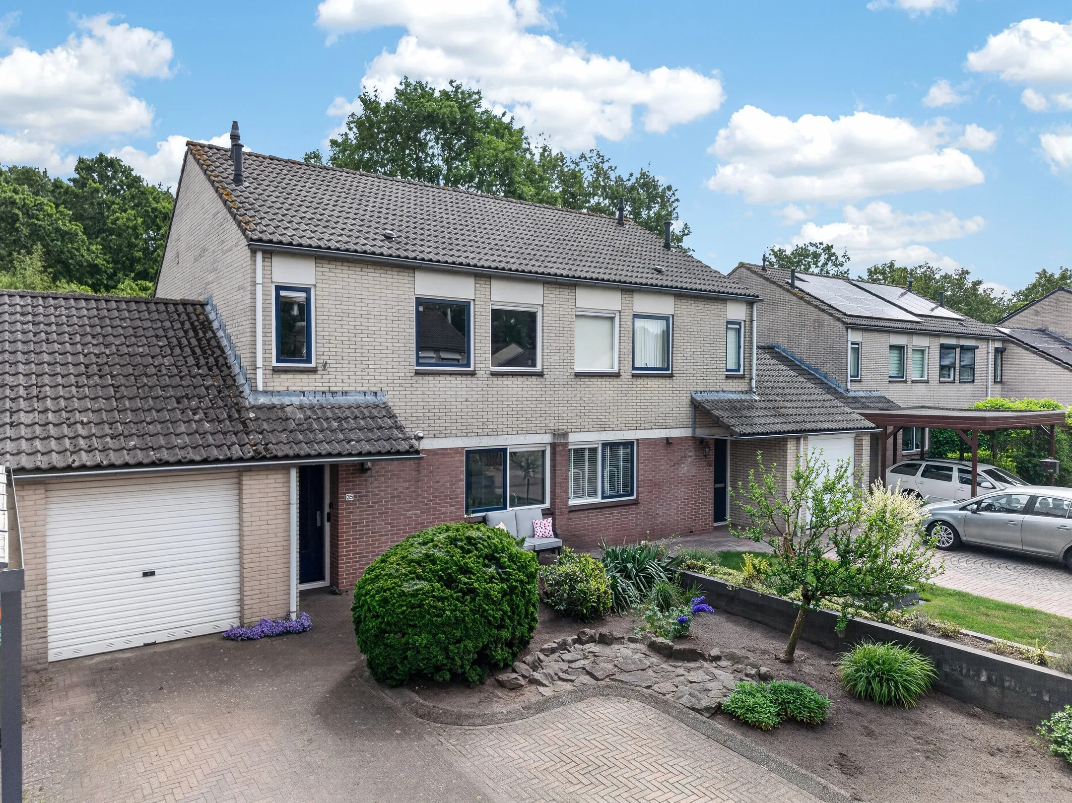 2-onder-1-kapwoning Kerkuil 35 in Emmen