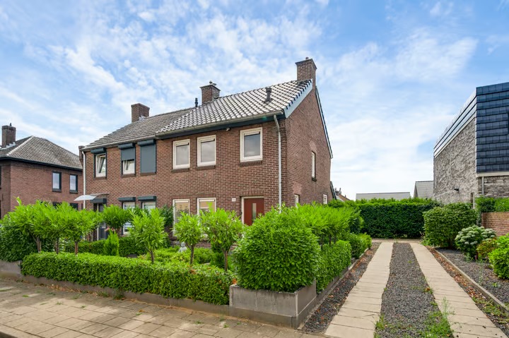 2-onder-1-kapwoning St.Martinusweg 11 in Vlodrop