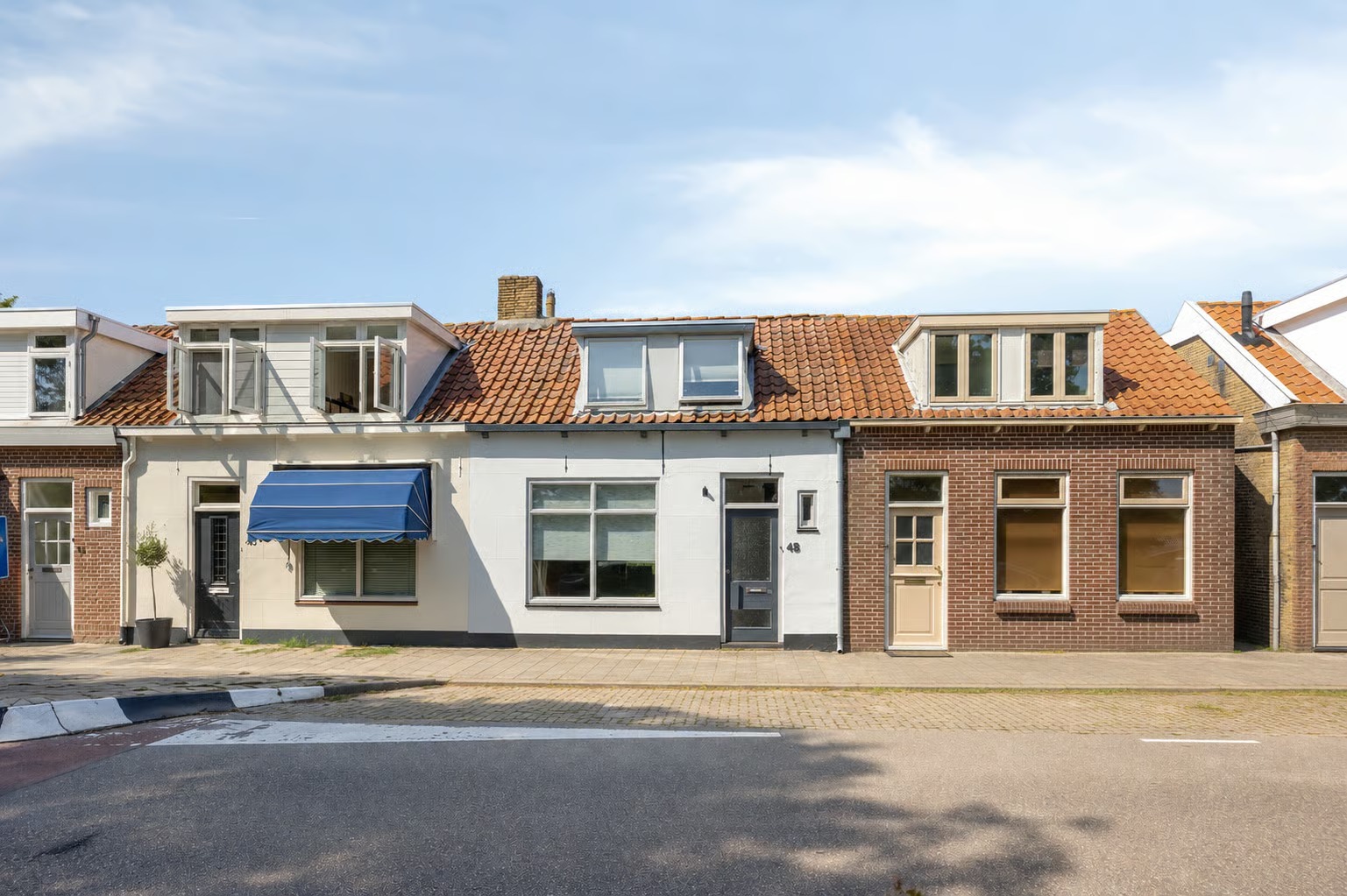 Tussenwoning (dijkwoning) Oudelandsedijk 45 in Sommelsdijk