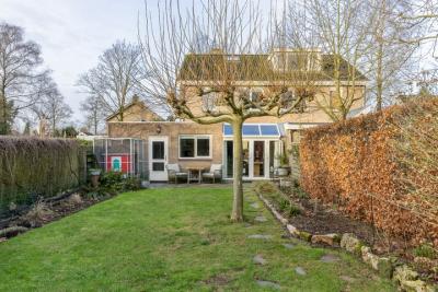 2-onder-1-kapwoning Vogelkerslaan 10 in Leersum