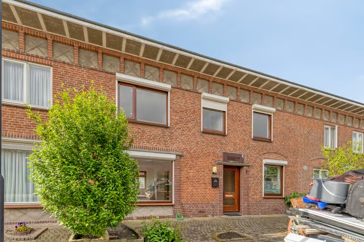 Tussenwoning Generaal Joubertstraat 3 in Waalwijk