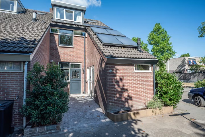 Hoekwoning Lijsterbesdreef 22 in Bleiswijk