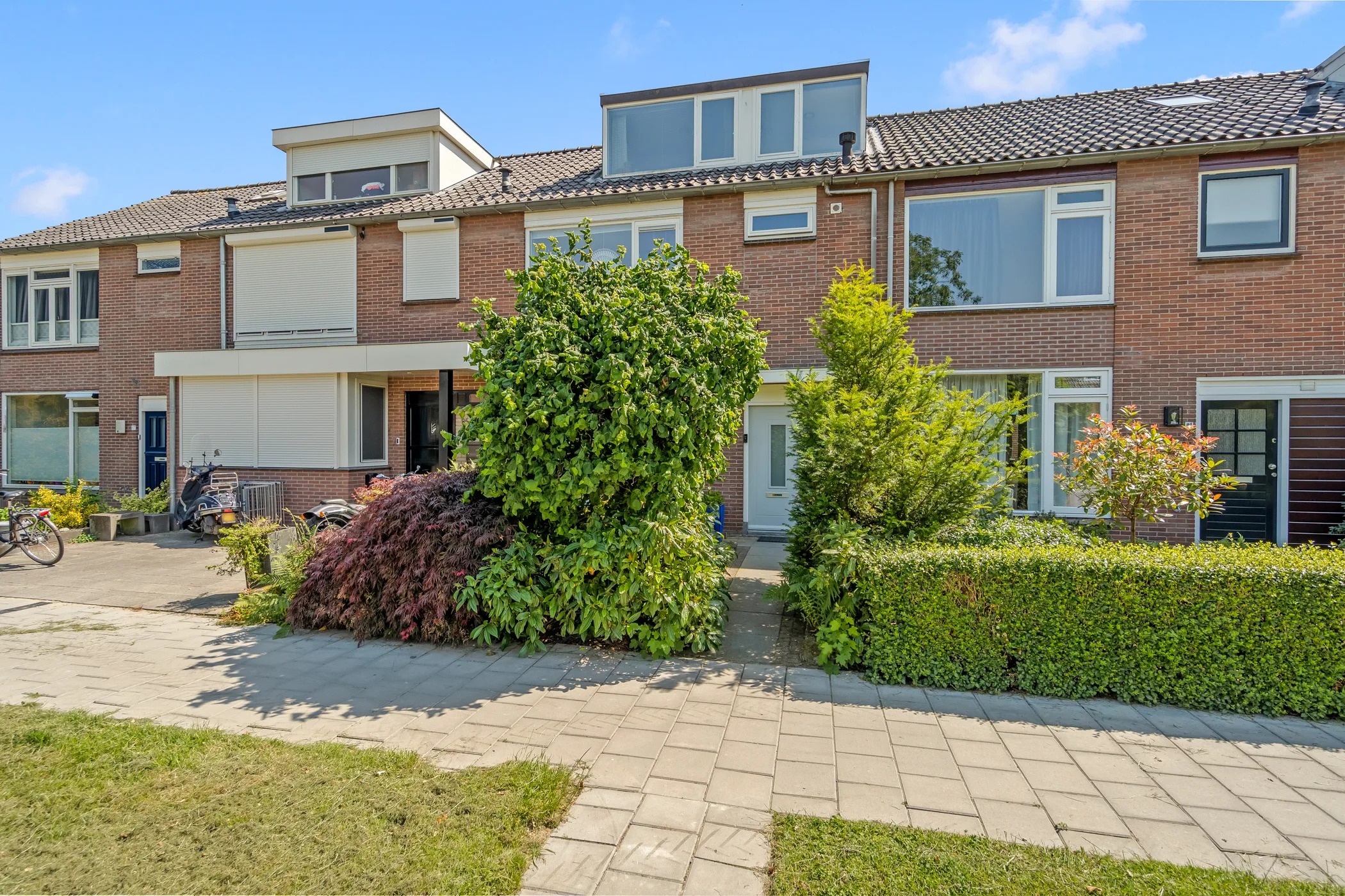 Tussenwoning Koningin Emmaweg 83 in Houten
