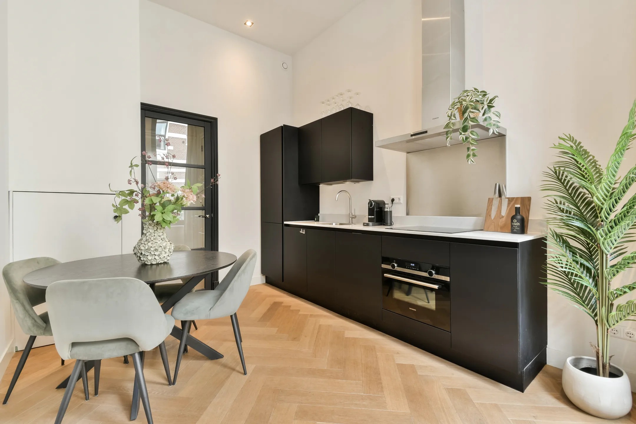 Benedenwoning Schoolstraat 2 A in Amsterdam