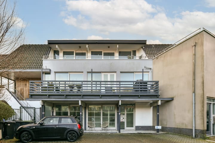 Benedenwoning Oud-Loosdrechtsedijk 252 d in Loosdrecht