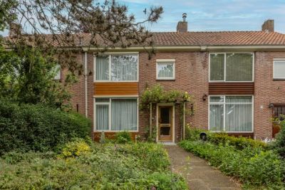 Tussenwoning Pastoor van Bommelstraat 4 in Nijmegen