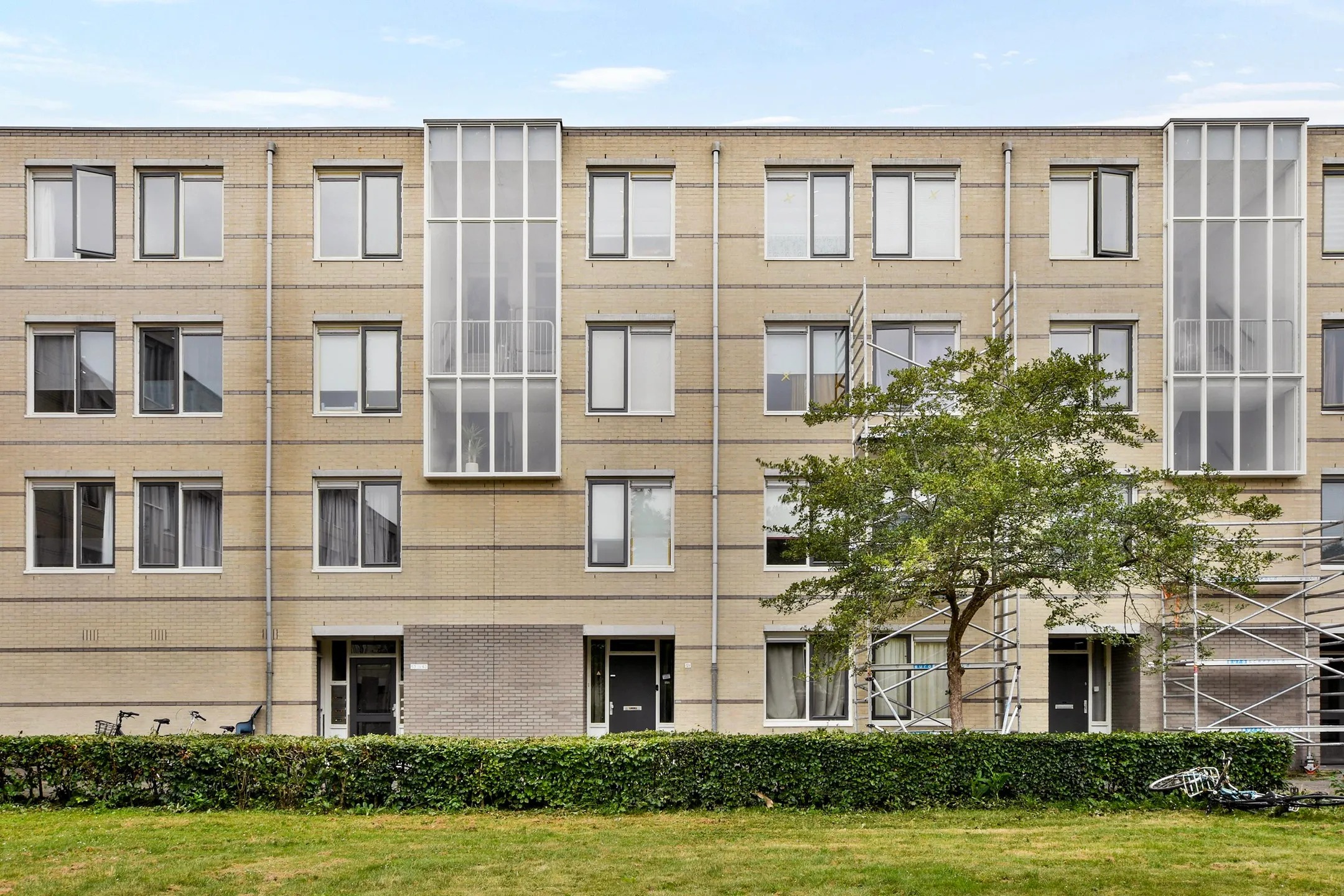 Portiekwoning J.T.P. Bijhouwerhof 55 in Almere