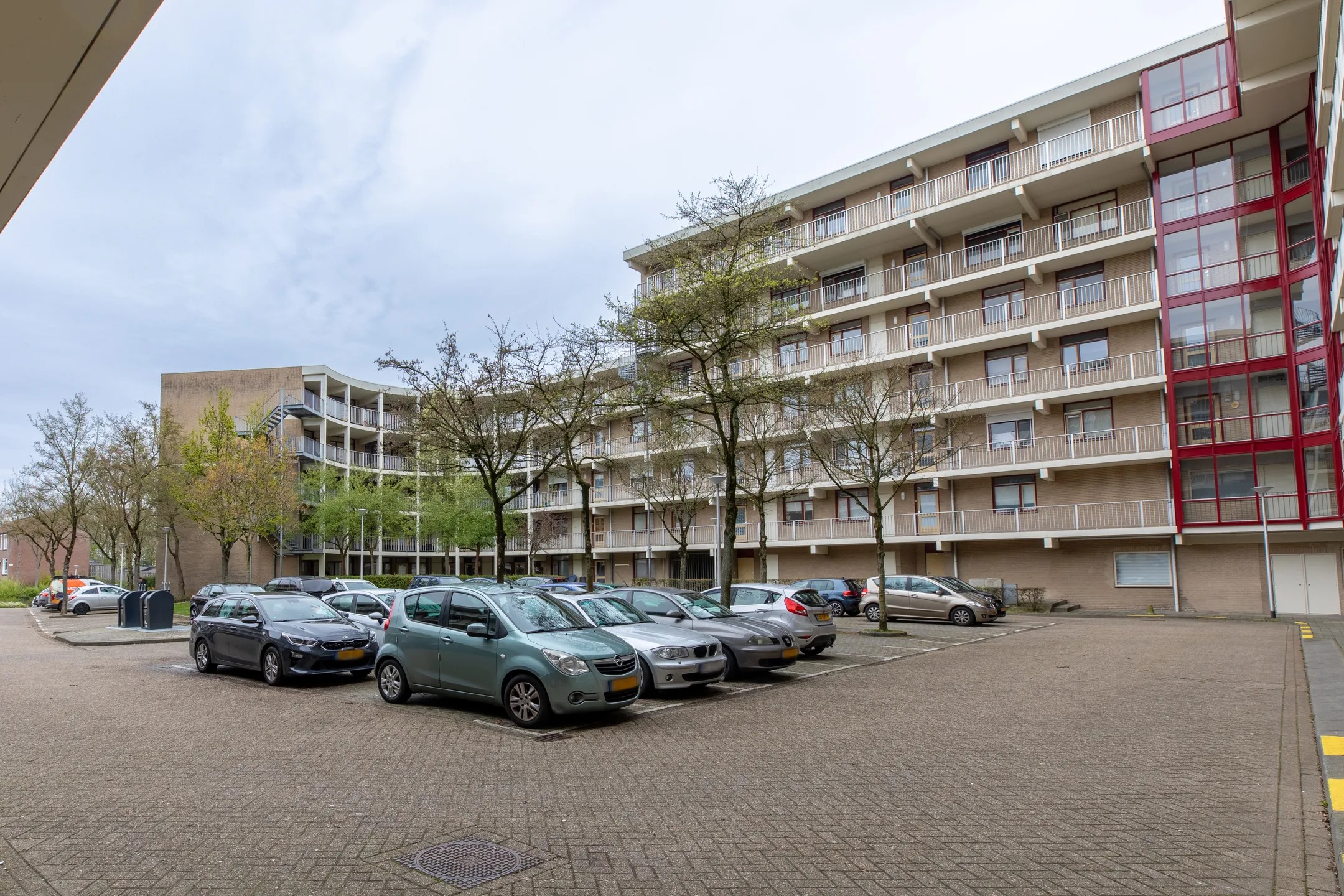Galerijflat Zeswegenlaan 191 in Heerlen