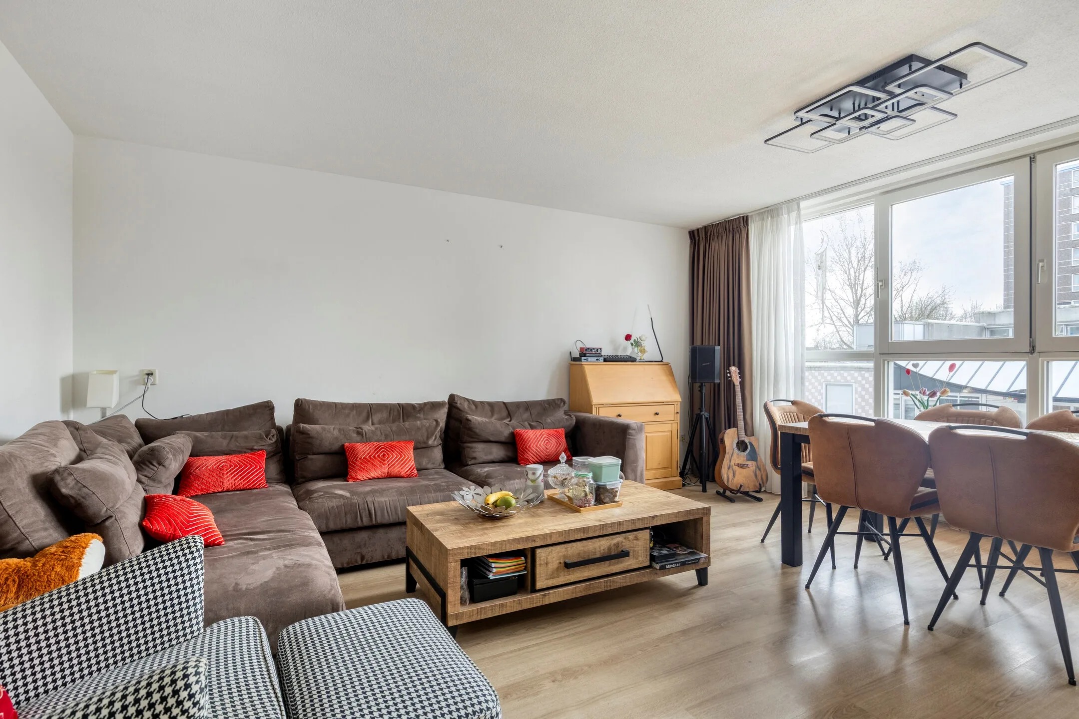 Portiekflat Messiaenplantsoen 102 in Almere