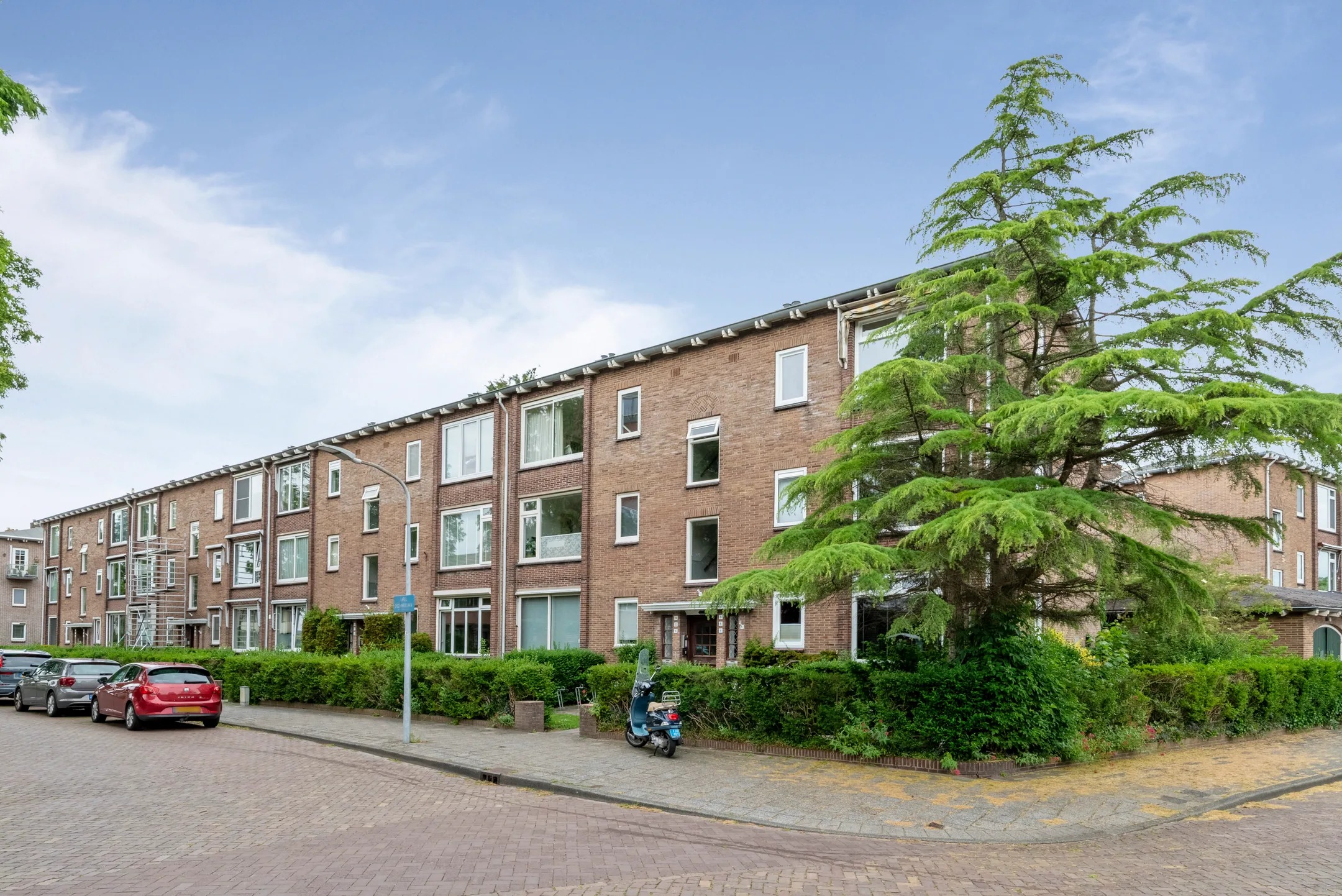 Portiekflat Karel Doormanlaan 16 in Haarlem