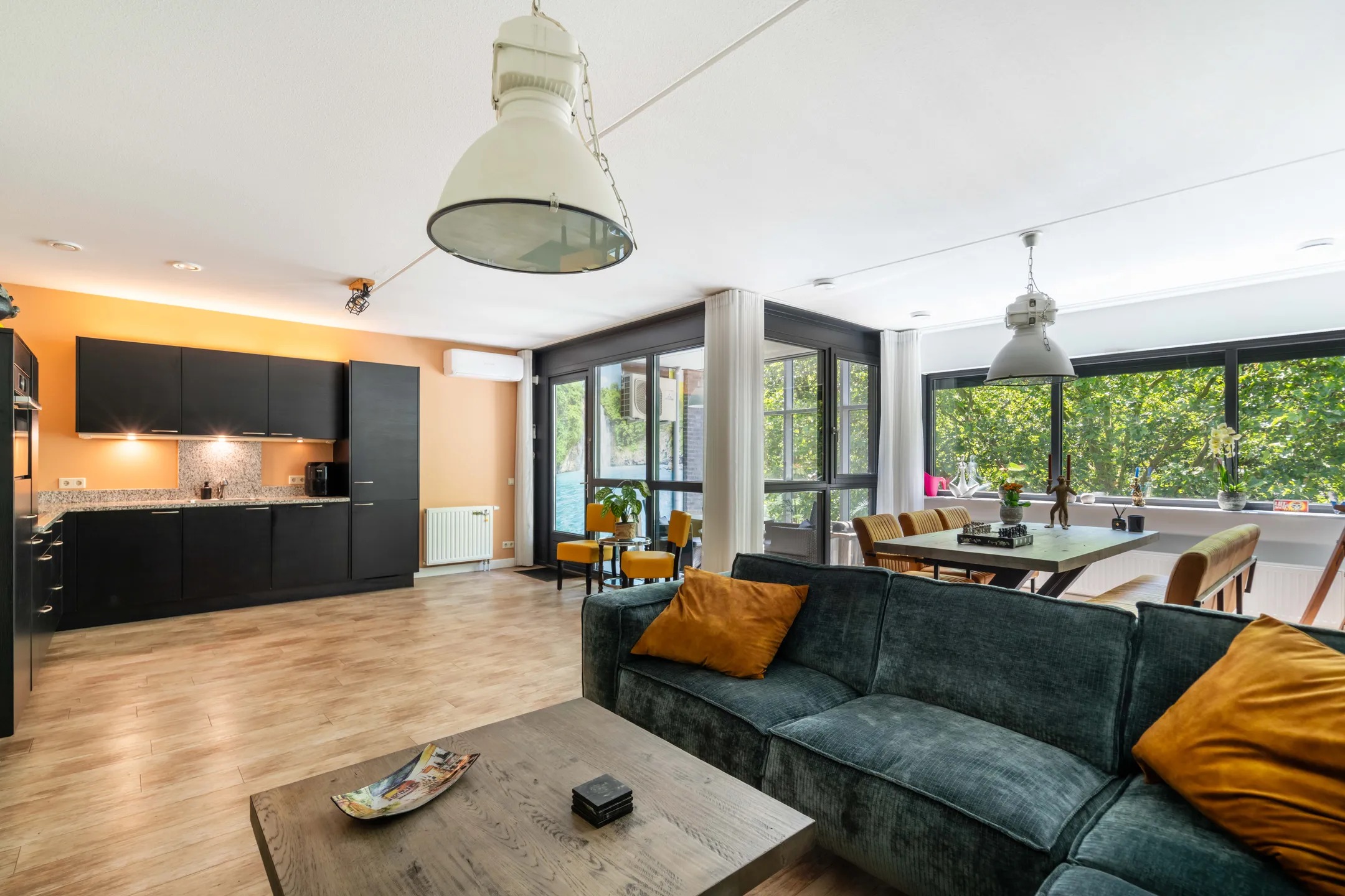 Galerijflat Parallelweg 111 in Weert