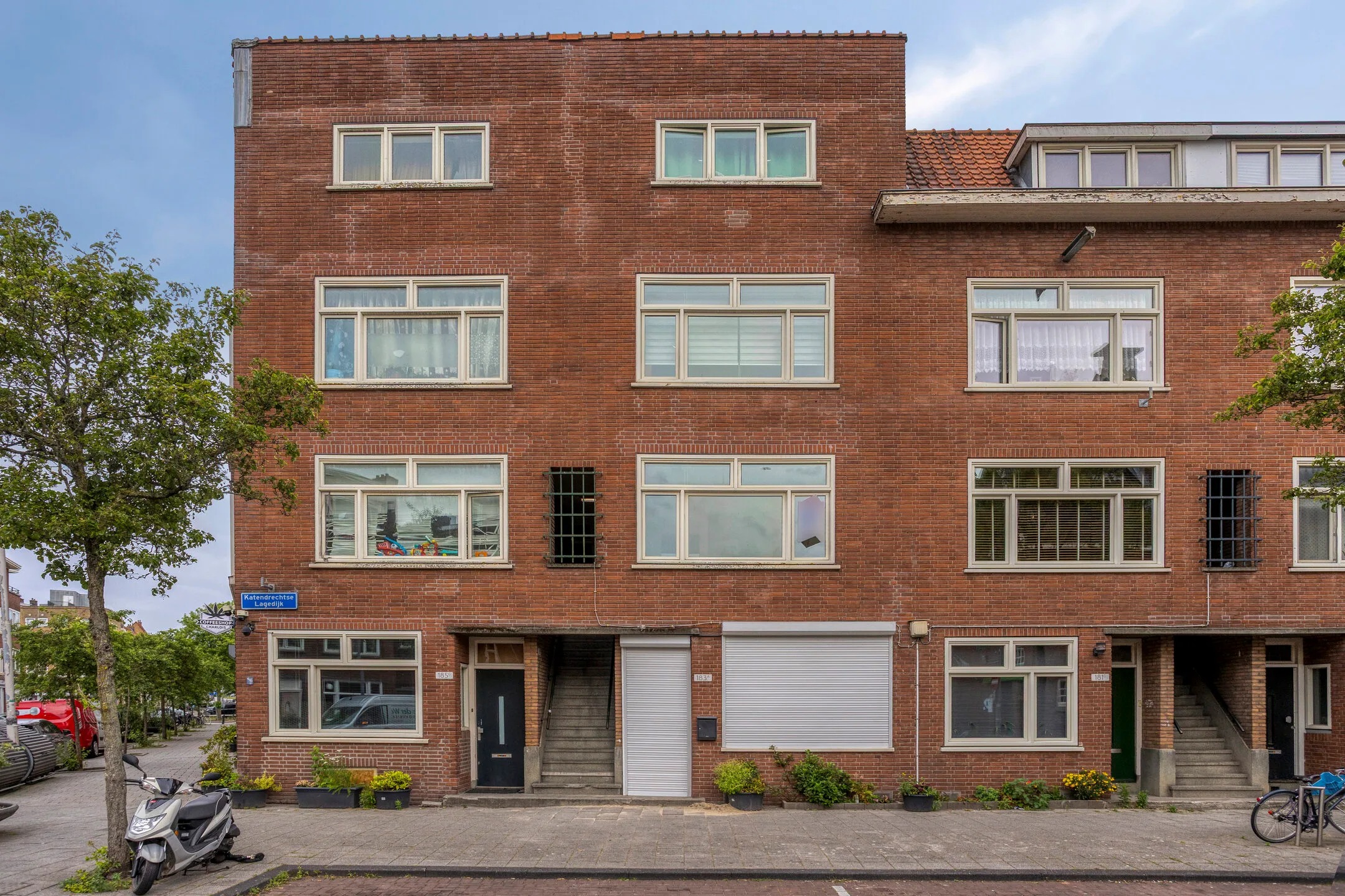 Portiekflat Katendrechtse Lagedijk 183 B in Rotterdam